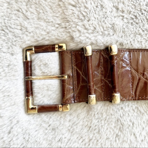 VINTAGE Brown Textured Leather Belt w/ Gold Hardware - Picture 3 of 7